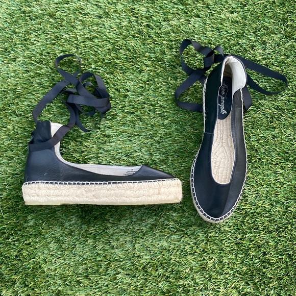 Free People Shoes - NWOT Free People Leather Espadrilles with Ankle Tres